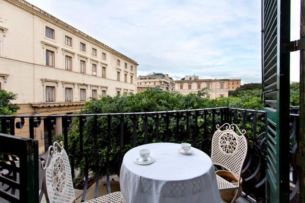 Piazza Marina Chic Apartment Palermo Exterior photo